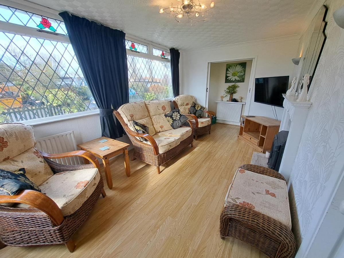 Beach & Tonic Beachside Chalet Humberston Eksteriør bilde